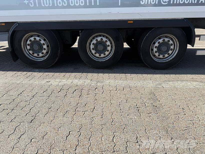 Montenegro Refrigerated trailer / Kühlauflieger نصف مقطورات بدرجة حرارة قابلة للضبط
