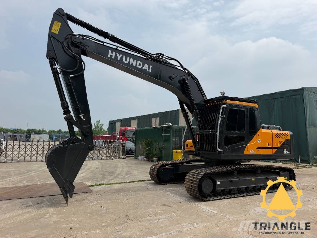 Hyundai HX 225 HD 대형 굴삭기 29톤 이상
