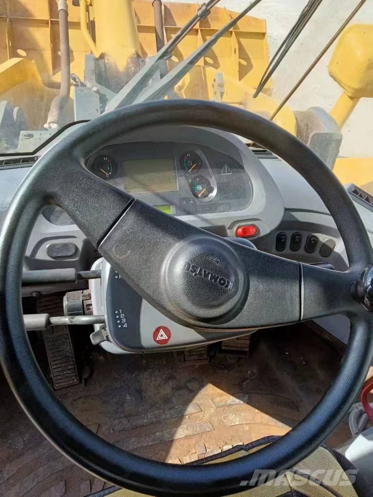 Komatsu WA 500-6 輪胎式裝載機
