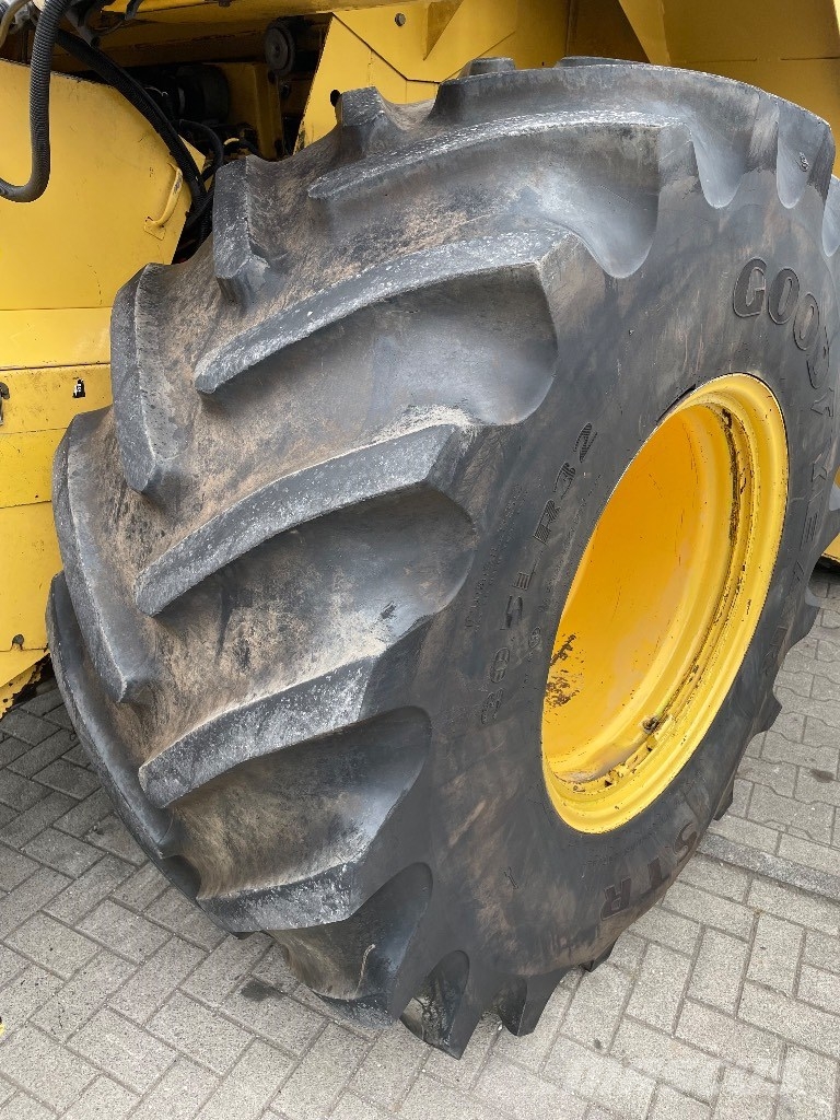 New Holland FX 375 Selvdrevne fôrhøstere