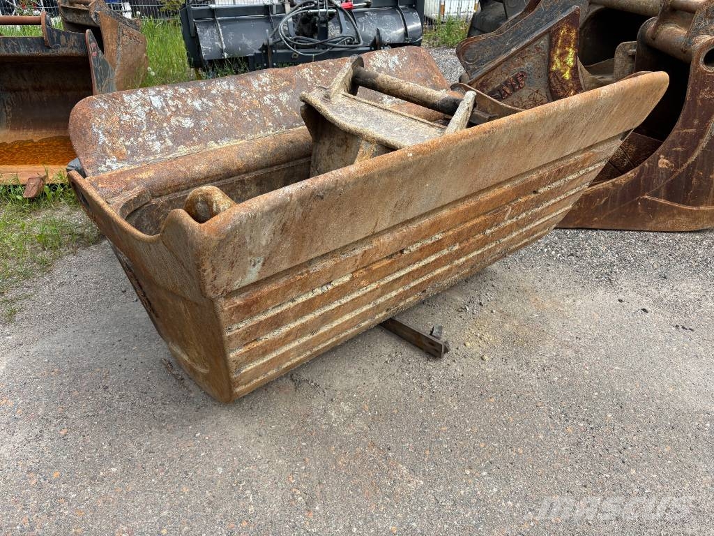 SMP S70 Hydraulisk planeringsskopa med tilt Skopor