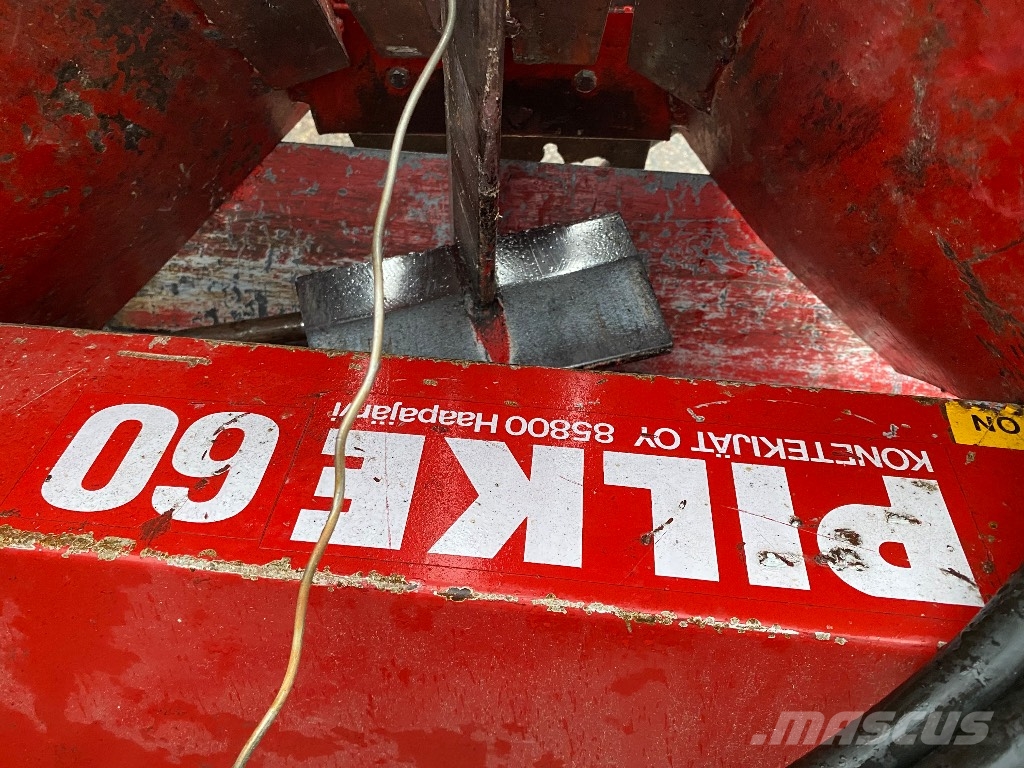 Hakki Pilke OH 60 Fendeuse, Scie