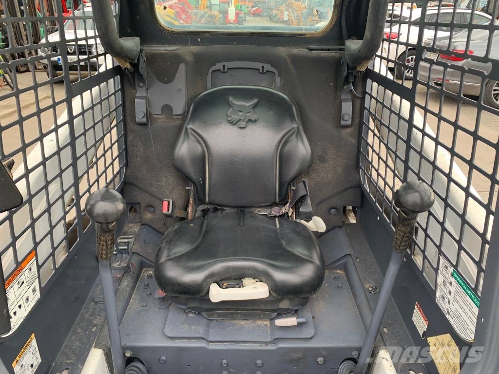 Bobcat T 450 Krautuvai su šoniniu pasukimu