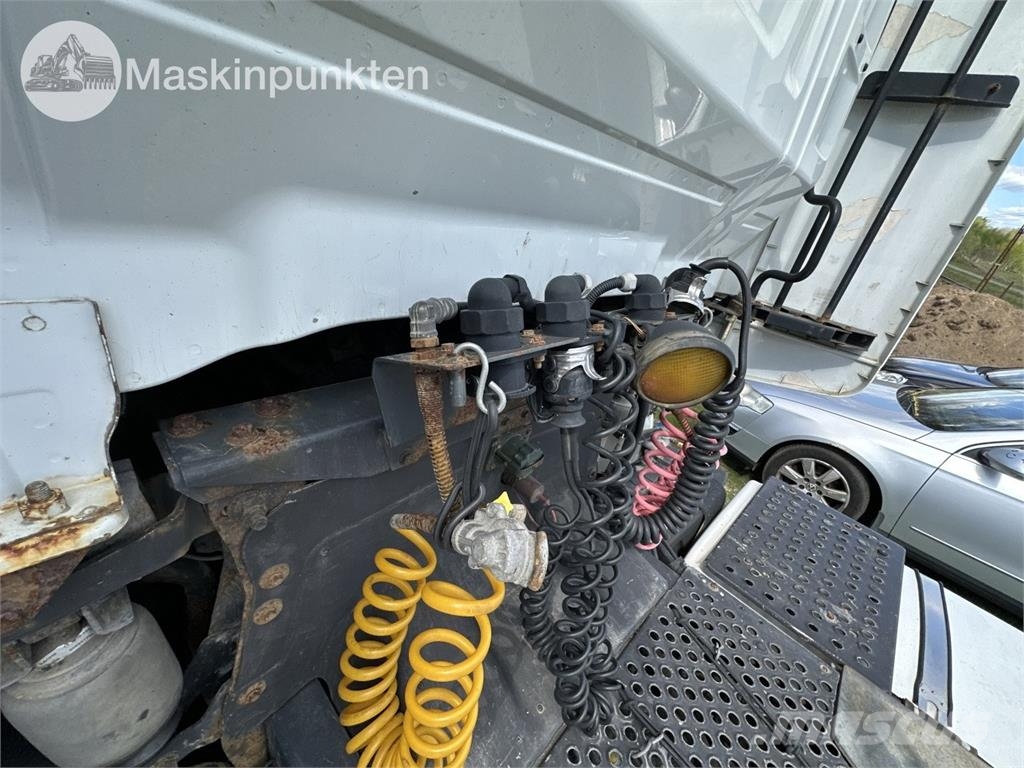 Iveco Stralis Artic Tractor Units