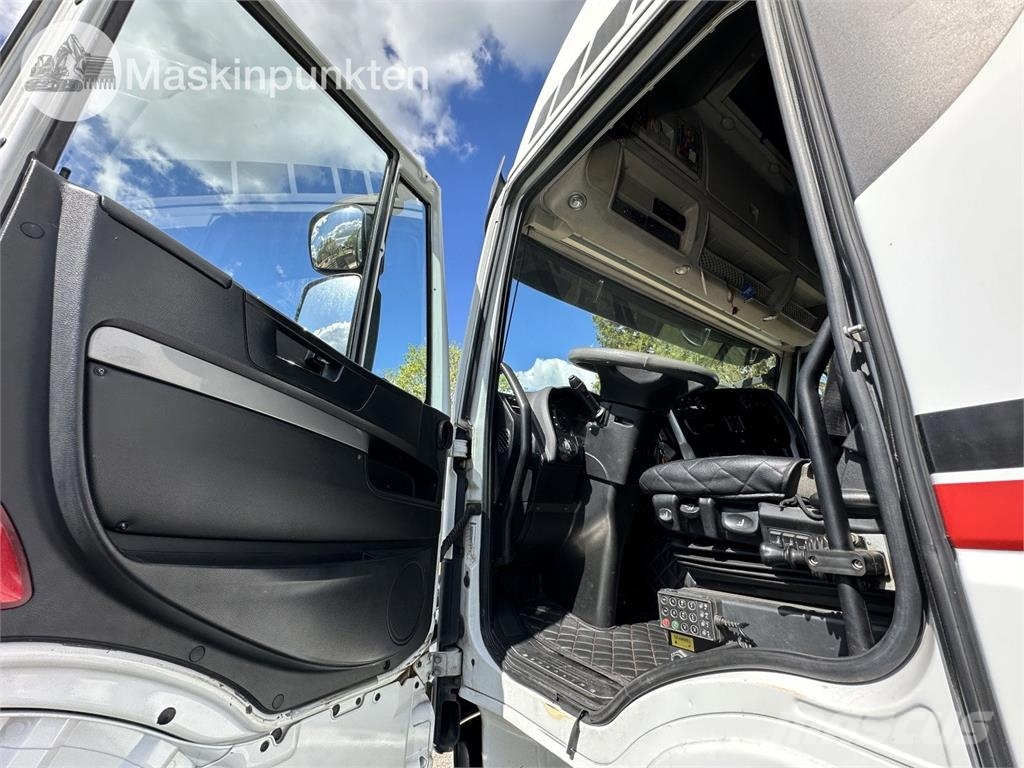 Iveco Stralis Artic Tractor Units
