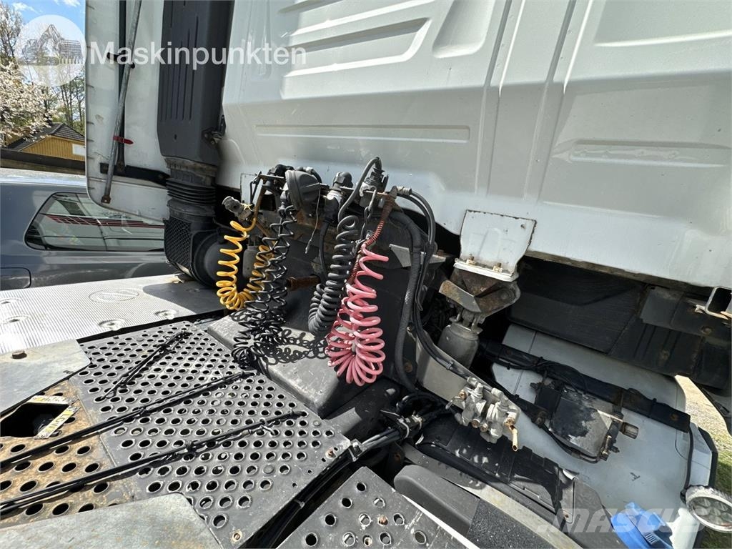 Iveco Stralis Artic Tractor Units