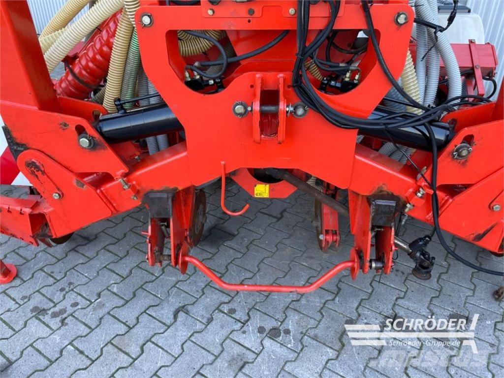Kuhn MAXIMA + FRONTTANK Enkornssåmaskiner