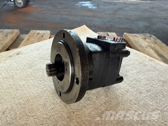 CNH NEW HYDRAULIC PUMP 3 PCS COMPLET Hidraulika