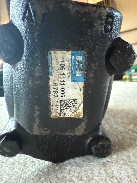 CNH NEW HYDRAULIC PUMP 3 PCS COMPLET Hidraulika
