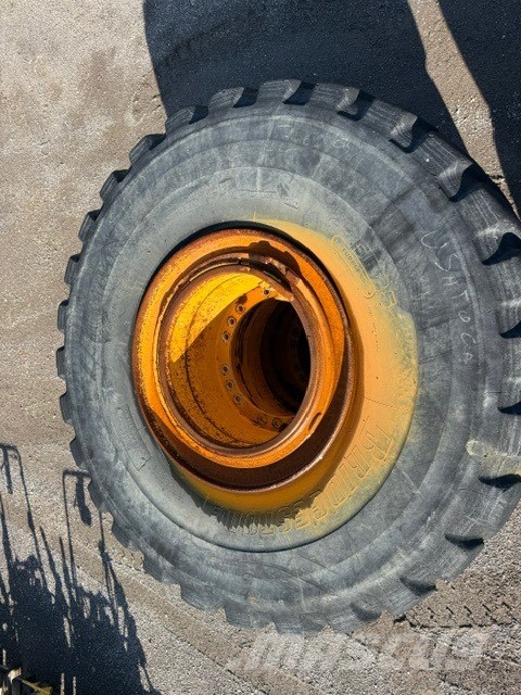Volvo A 40 G USED WHEEL COMPLET 6 PCS 29.5-25 Kloubové dempry