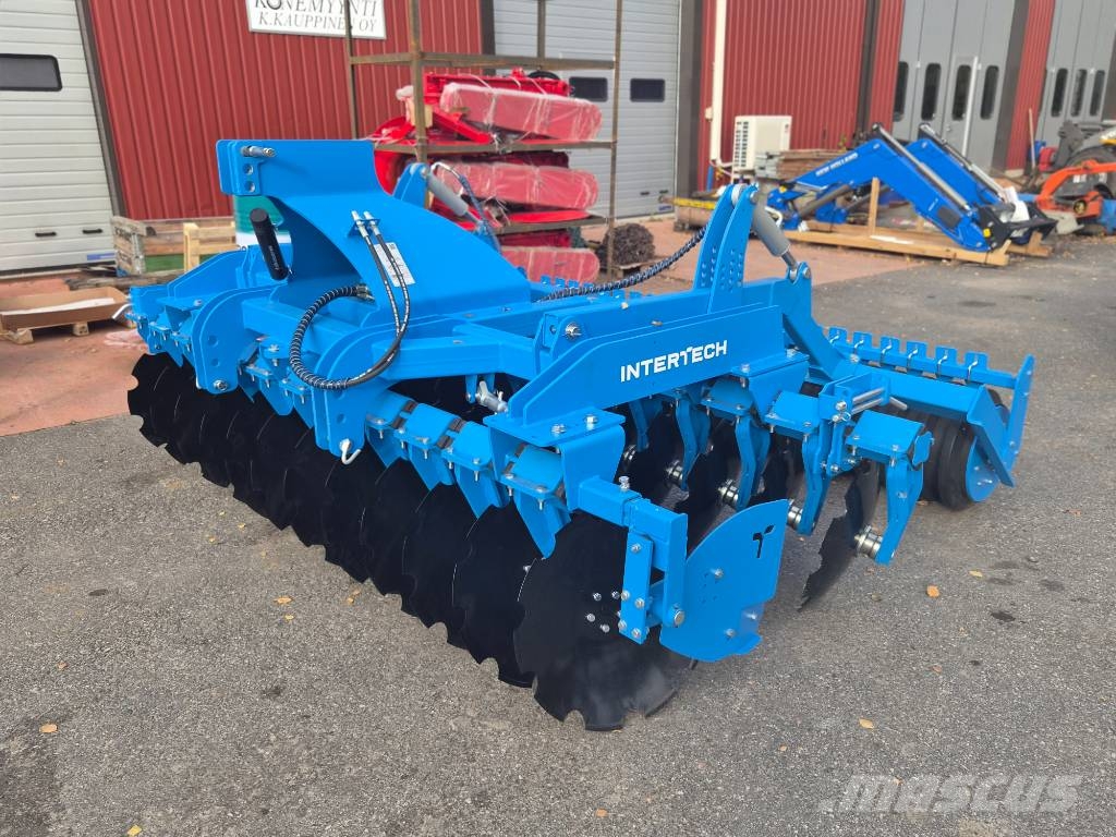 Inter-Tech IT 3.0 610 mm kumipakkerilla Randaalid