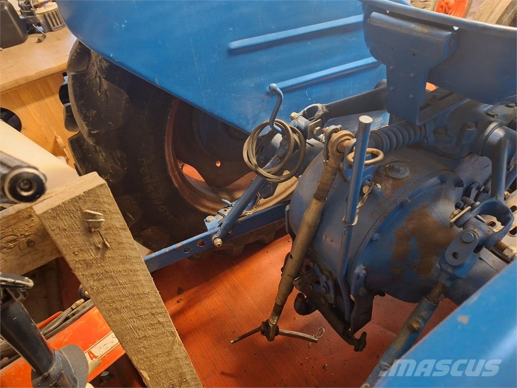 Fordson Dexta/1870 Traktoriai