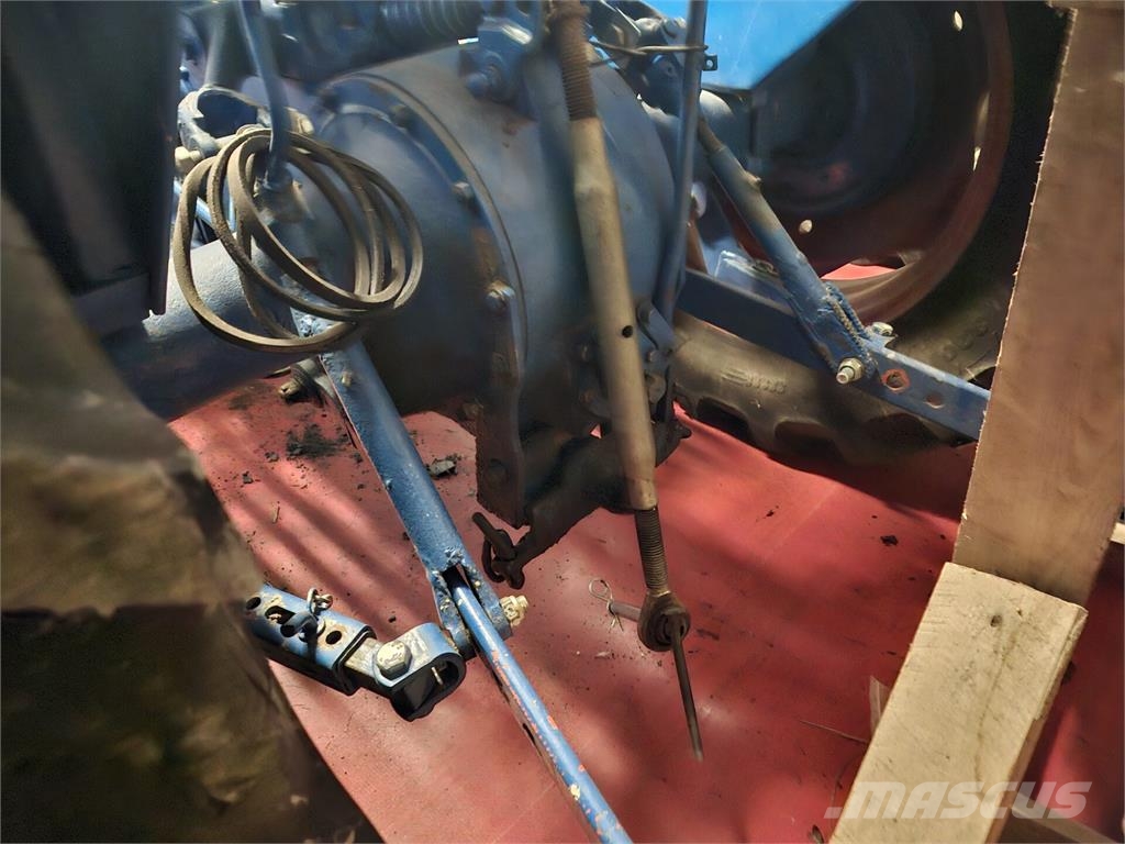 Fordson Dexta/1870 Traktoriai