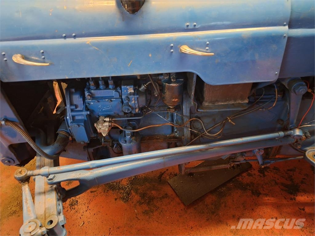 Fordson Dexta/1870 Traktoriai