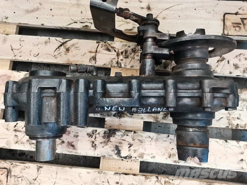 New Holland LM 5080 {Spicer 87530825} intermediate gearbox Girkasse