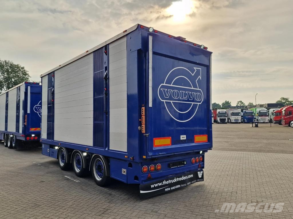 Volvo FH 13.500 Globetrotter 8x2*6 - 3 deck livestock + Dieren transport trucks