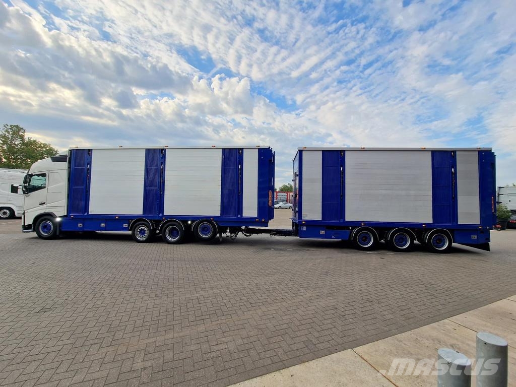 Volvo FH 13.500 Globetrotter 8x2*6 - 3 deck livestock + Dieren transport trucks