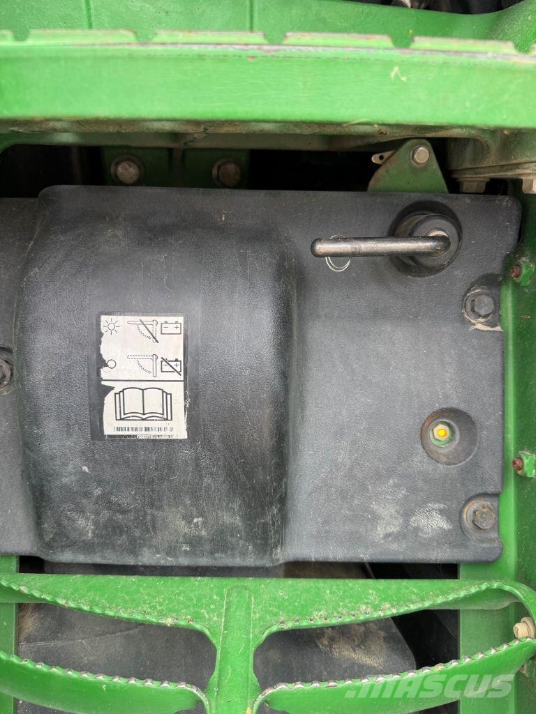 John Deere 7250R Tractors