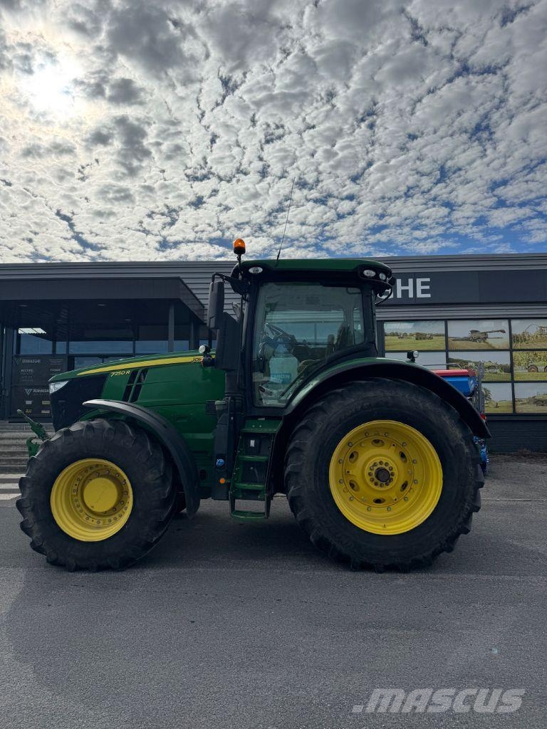 John Deere 7250R Tractors