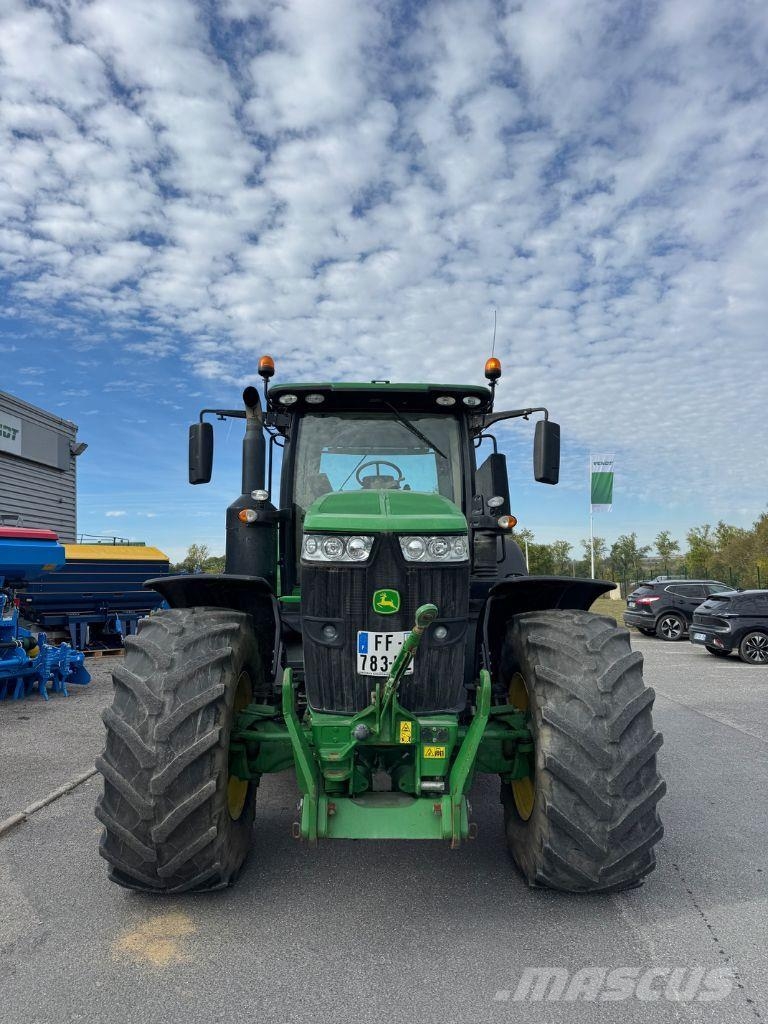 John Deere 7250R Tractors