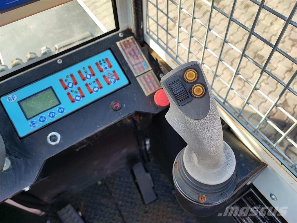 Battioni-Pagani ML-T3 4-way reach truck