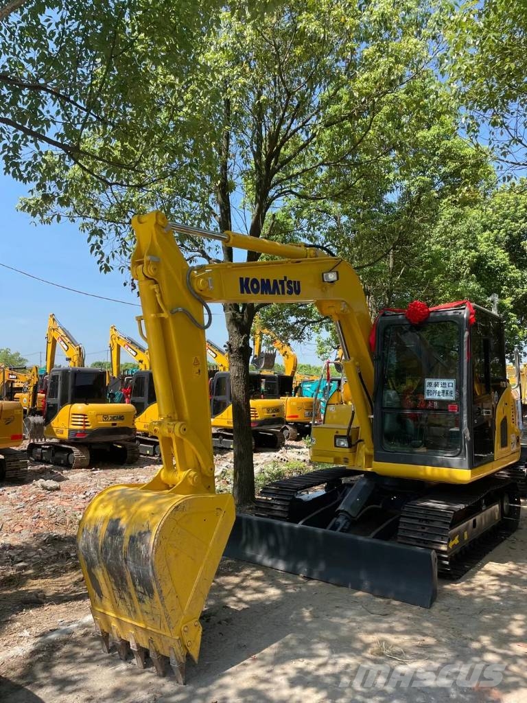 Komatsu PC70-8 中型挖掘机