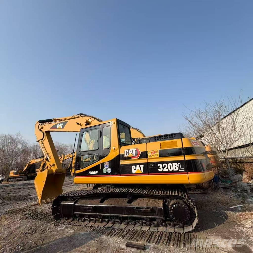 CAT CAT320BL 중형굴삭기 7톤-28톤