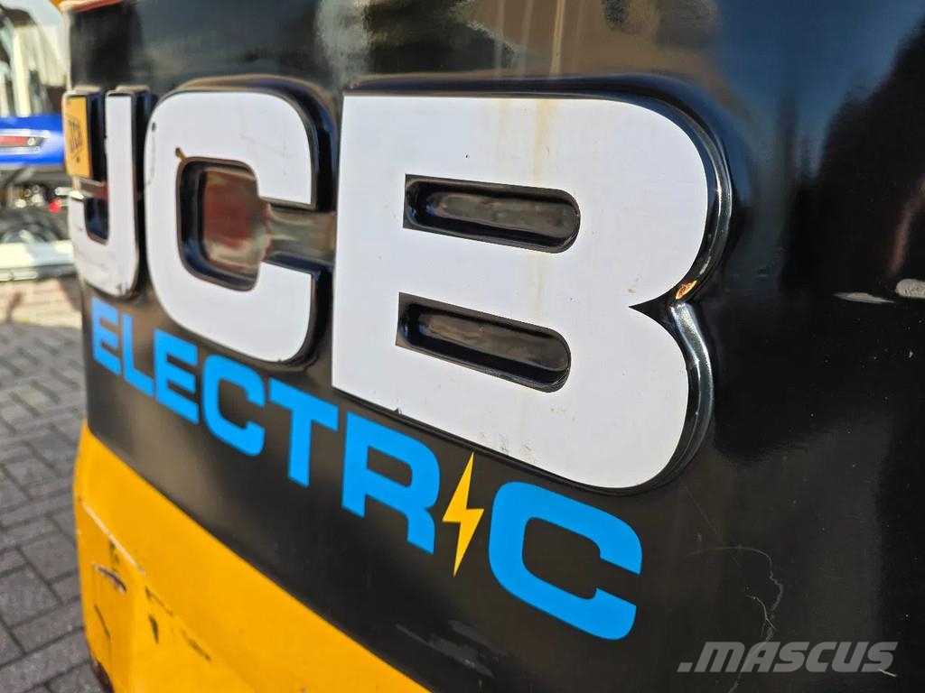 JCB 30e teletruck vereiker heftruck Teleskoplader