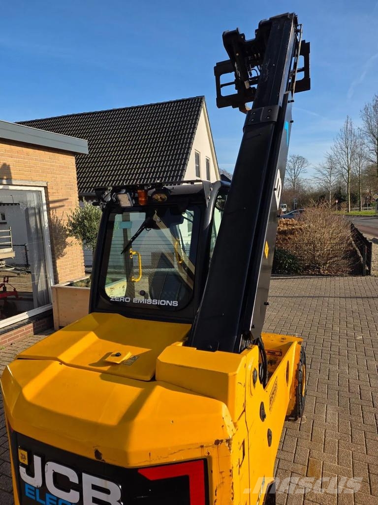 JCB 30e teletruck vereiker heftruck Teleskoplader