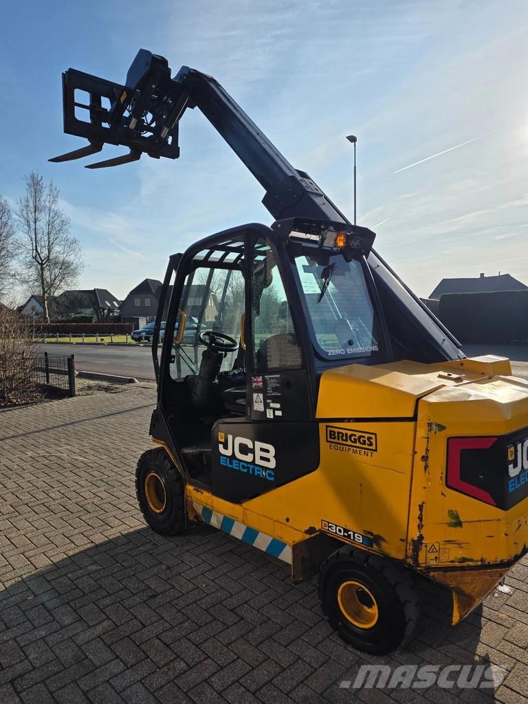 JCB 30e teletruck vereiker heftruck Teleskoplader