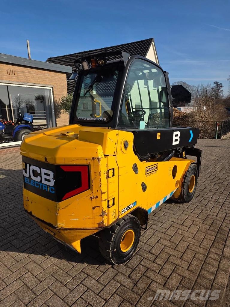 JCB 30e teletruck vereiker heftruck Teleskoplader