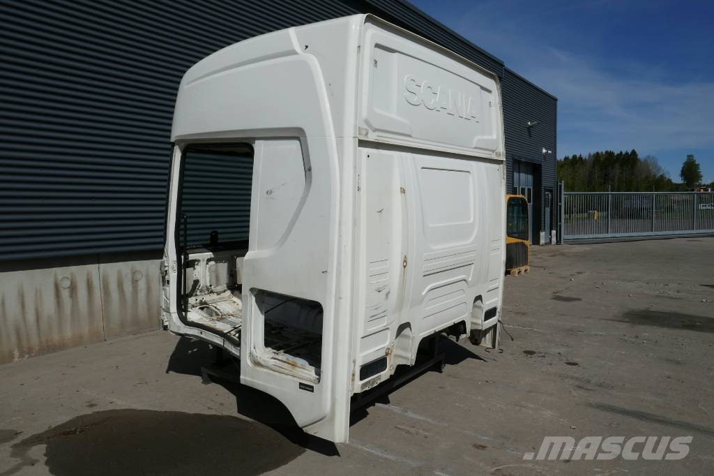 Scania R 500, CR20 Highline Cabins and interior