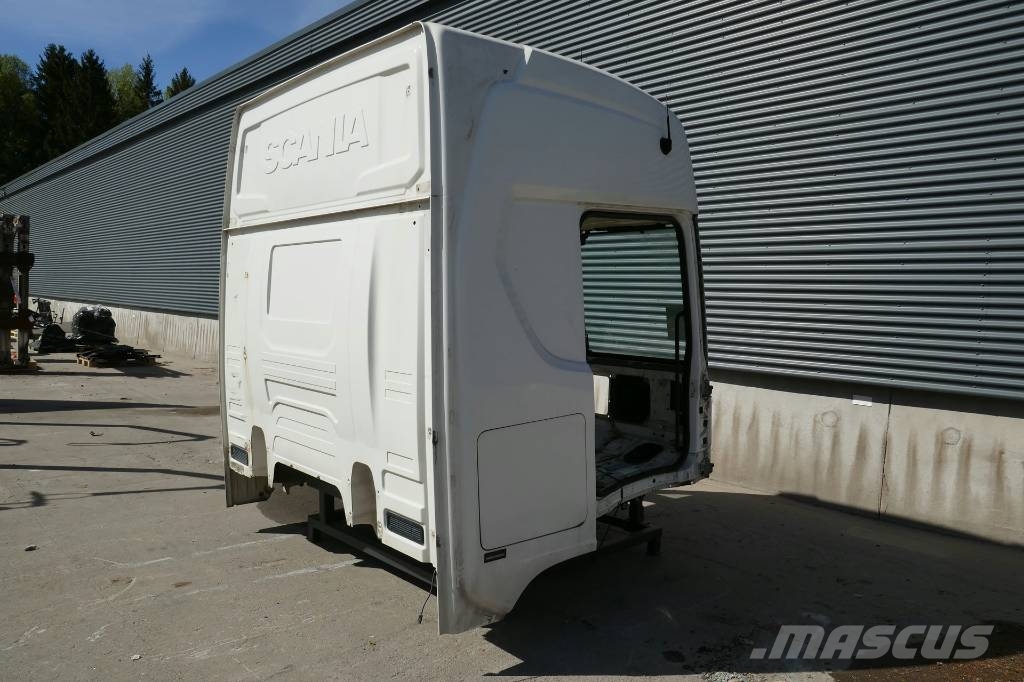 Scania R 500, CR20 Highline Cabins and interior
