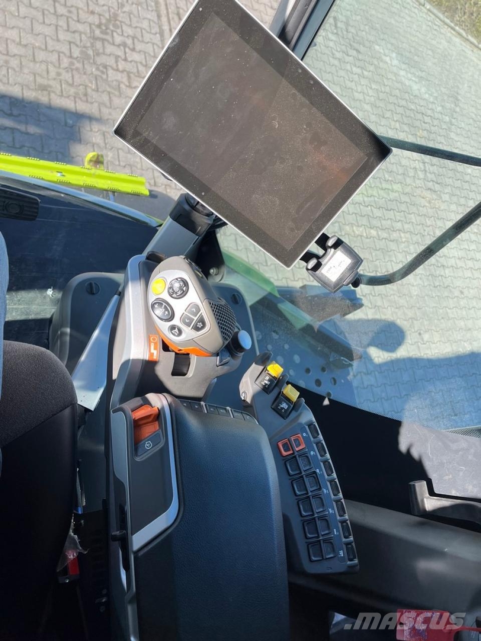 CLAAS Lexion 8700 TT Kombajni