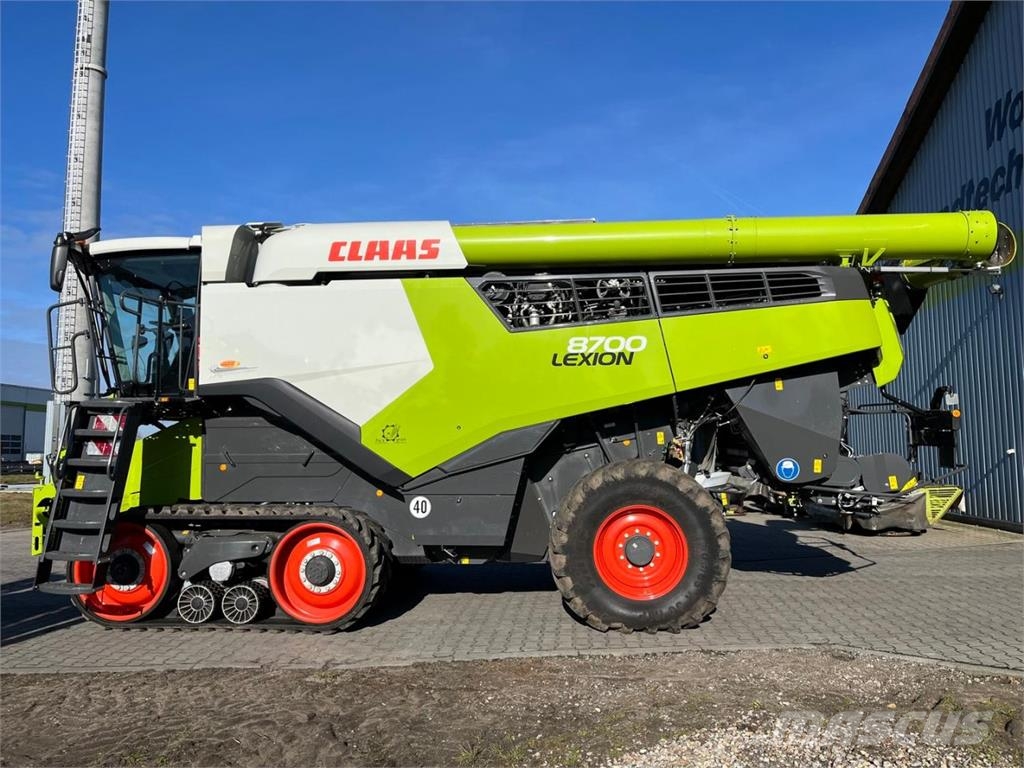 CLAAS Lexion 8700 TT Kombajni