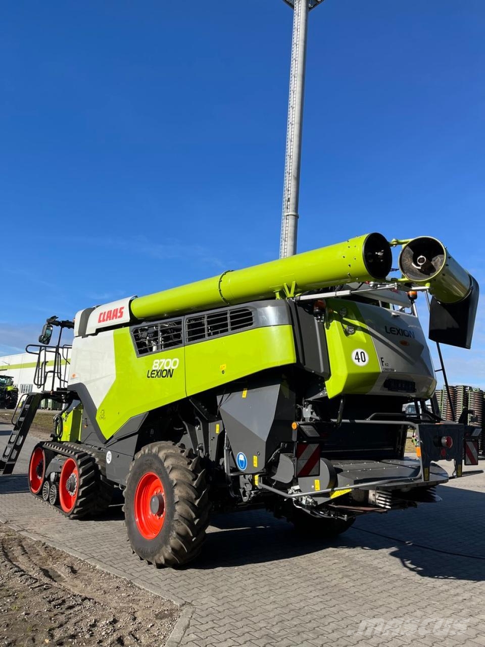 CLAAS Lexion 8700 TT Kombajni
