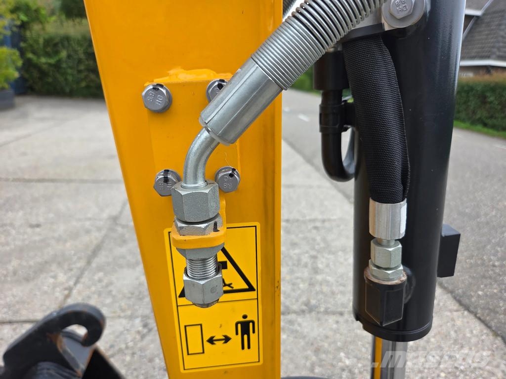 Yuchaï U17 DEMOMODEL ALS NIEUW! Minigraafmachines < 7t