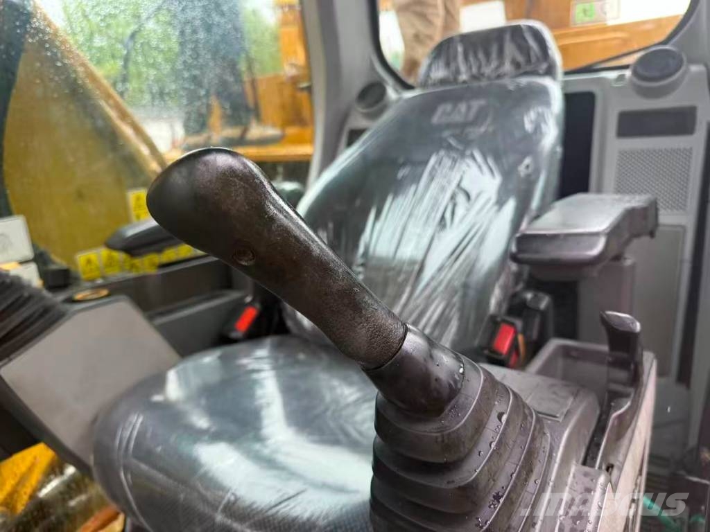 CAT 320 GC Bagri goseničarji
