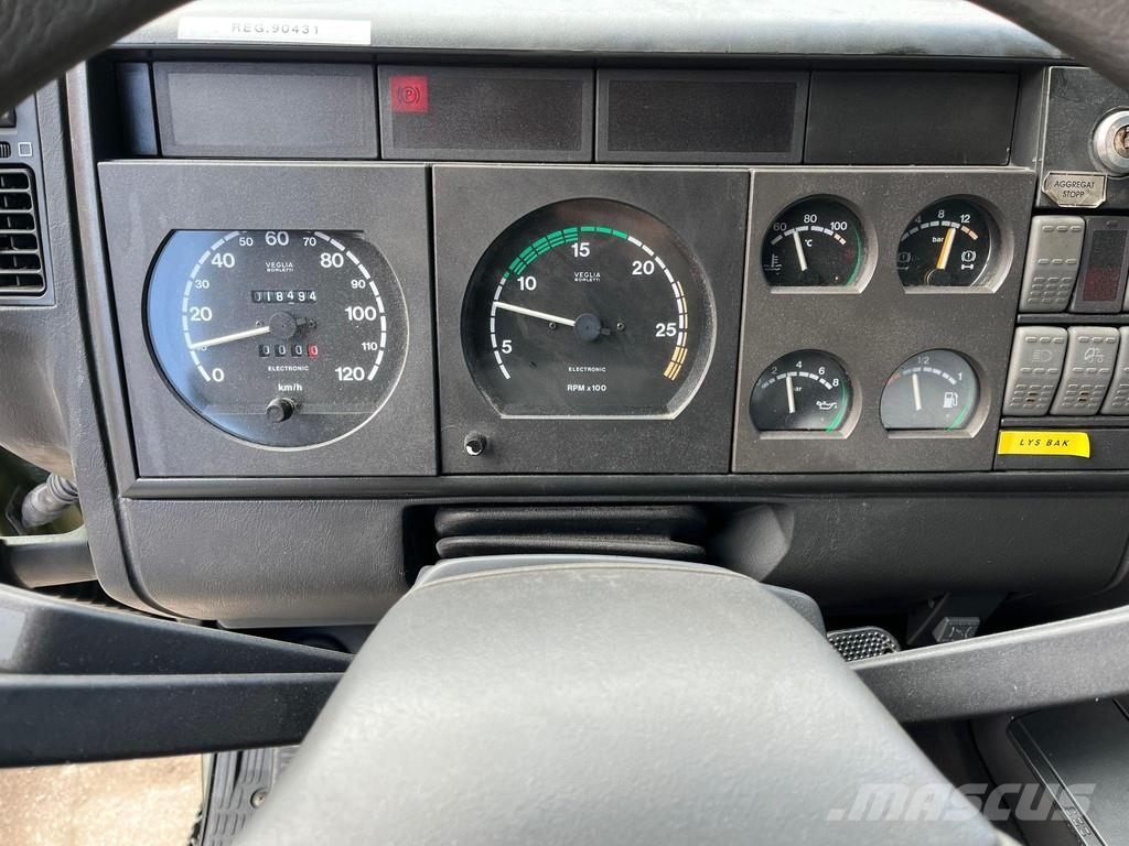Iveco Fresia F 2000 4x4 SNOW PLOW / BROOM / BLOWER Balayeuse / Autolaveuse