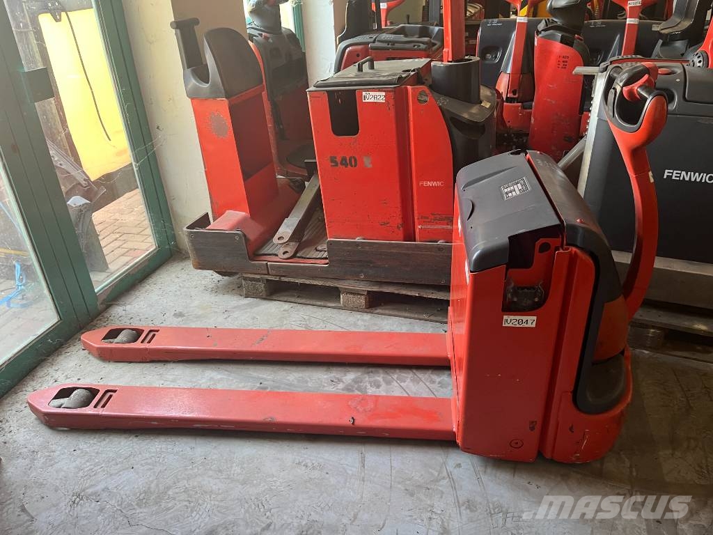 Linde T18 /360/ (LONG 1600) V-2047 OB Kézi raklapemelők