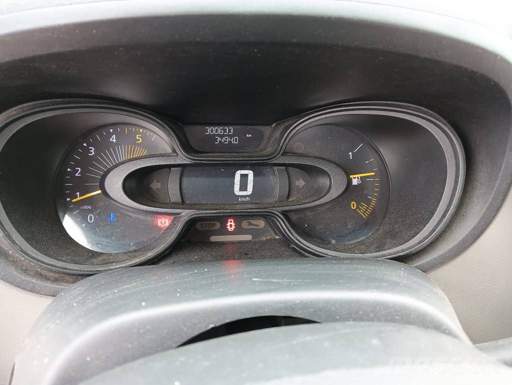 Renault TRAFIC PLATFORMA DO ZABUDOWY NR 916 Furgões