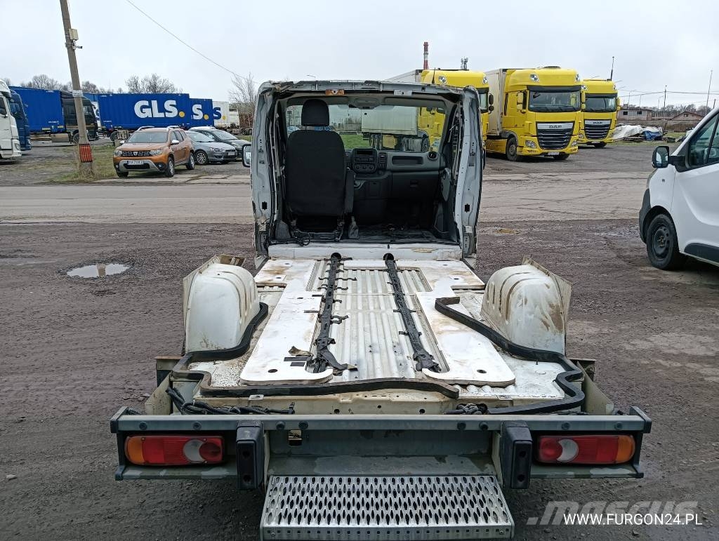 Renault TRAFIC PLATFORMA DO ZABUDOWY NR 916 Furgões