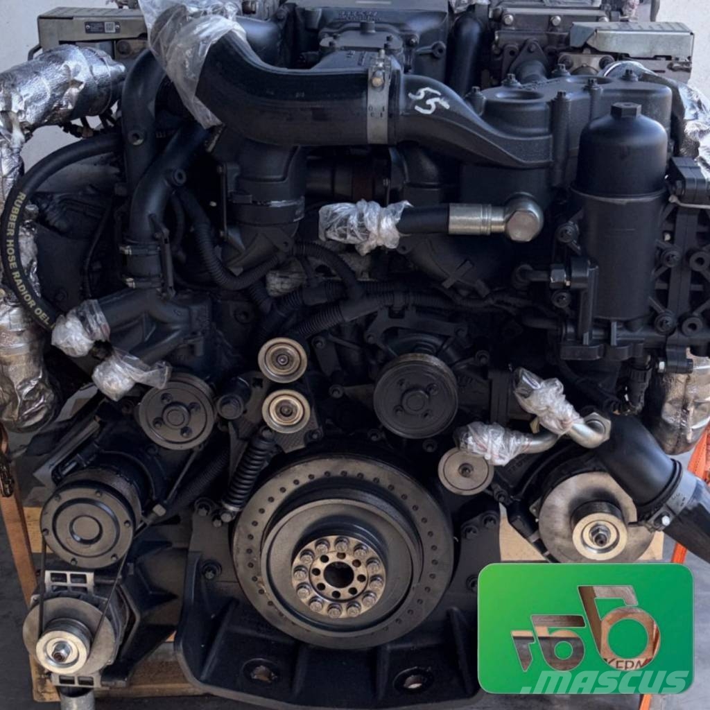 Fendt Katana 85 MTU V12 21.1L Engine Motoren