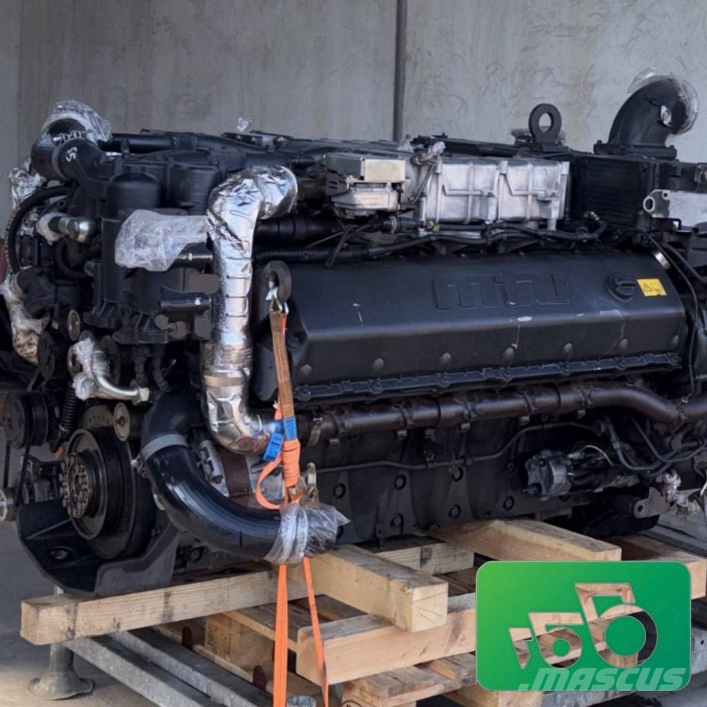 Fendt Katana 85 MTU V12 21.1L Engine Motoren