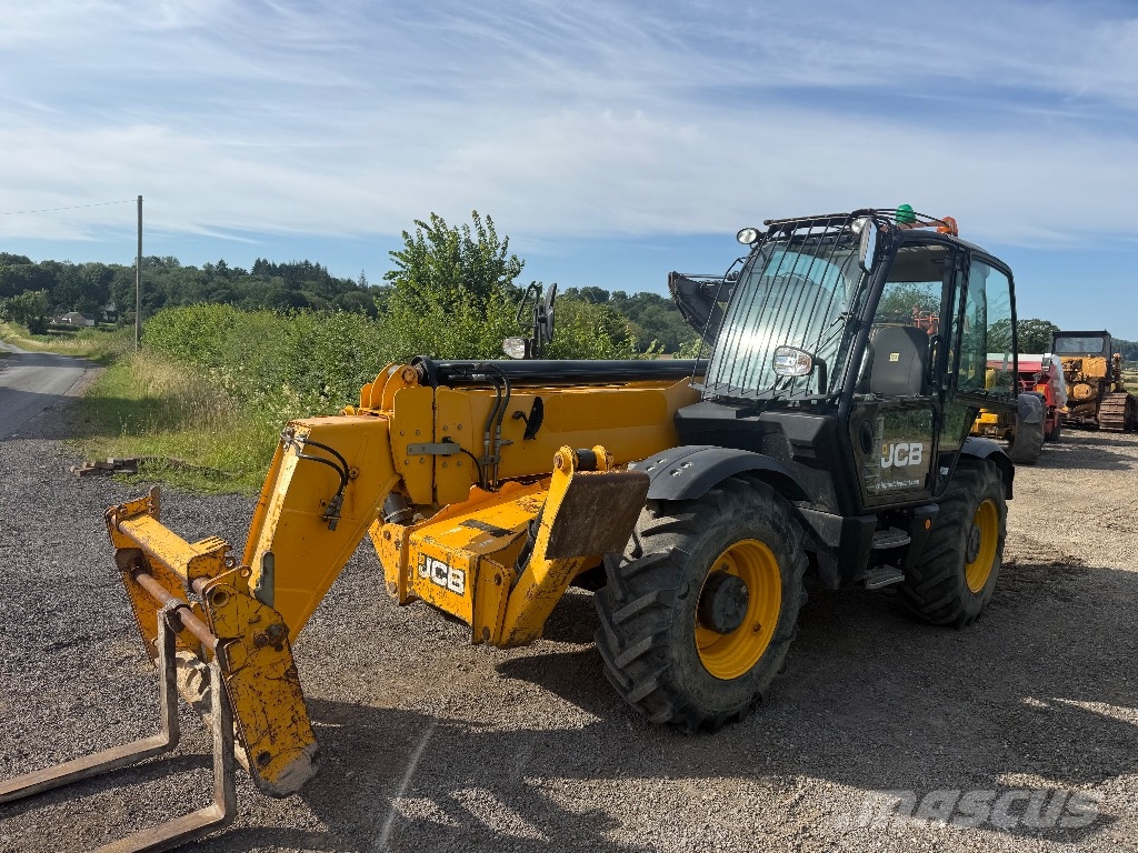 JCB 535 V 140 Telescopic handlers