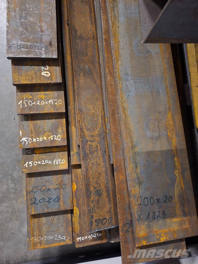JCB Bucket blades we have a wide selection in stock Peiliai