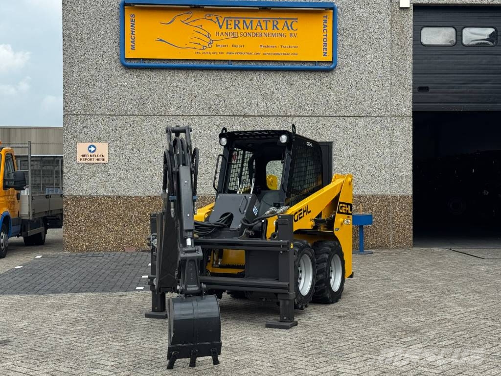 Gehl Skid steer loader – excavator arm – broom – slide معدات المواد - غير ذلك