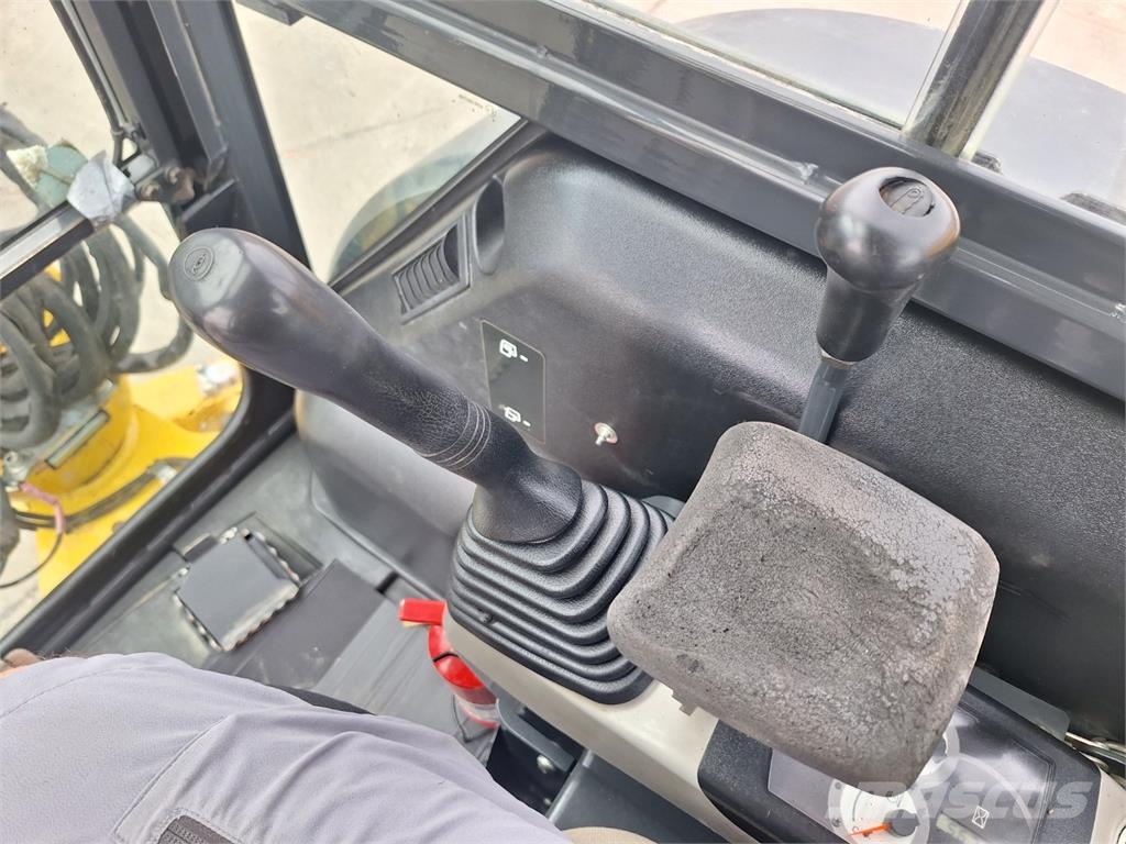 Komatsu PC 35 MR - 3 Stavebnictví - ostatní