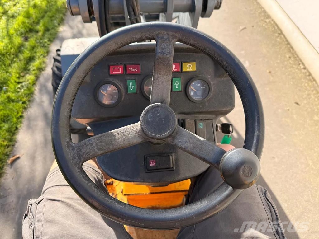 GiANT V451T Φορτωτές με λάστιχα (Τροχοφόροι)