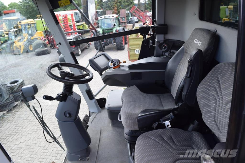CLAAS Lexion 770 TT Moissonneuse batteuse